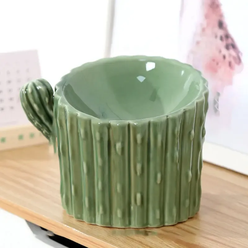 Ceramic High-Leg Cat Bowl
