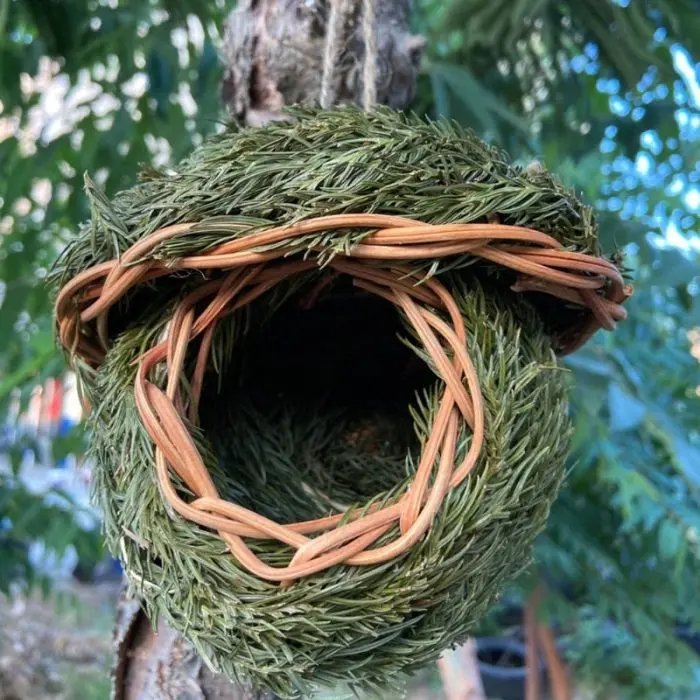 Natural Grass Bird Nest Shelter